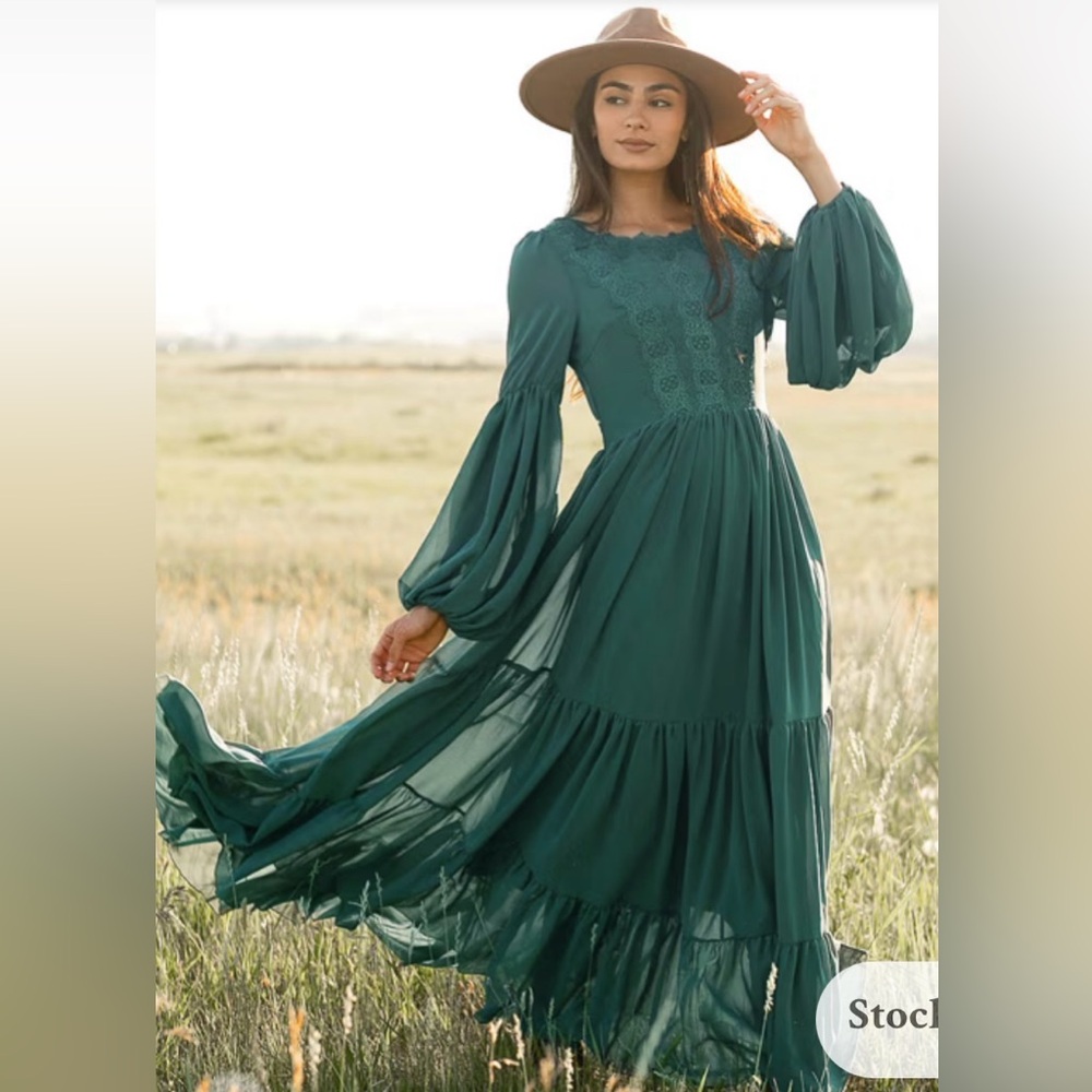 NWOT Elegant Green Teal Lace Maxi Dress - Joyfolie